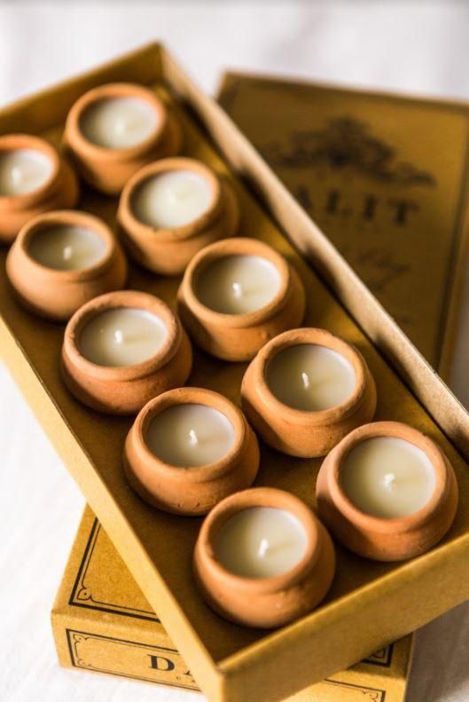 Traditional Terracotta Diyas – A Classic Touch of Light